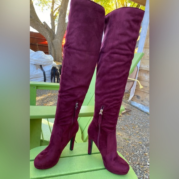 Over the knee platform boot - Picture 2 of 4
